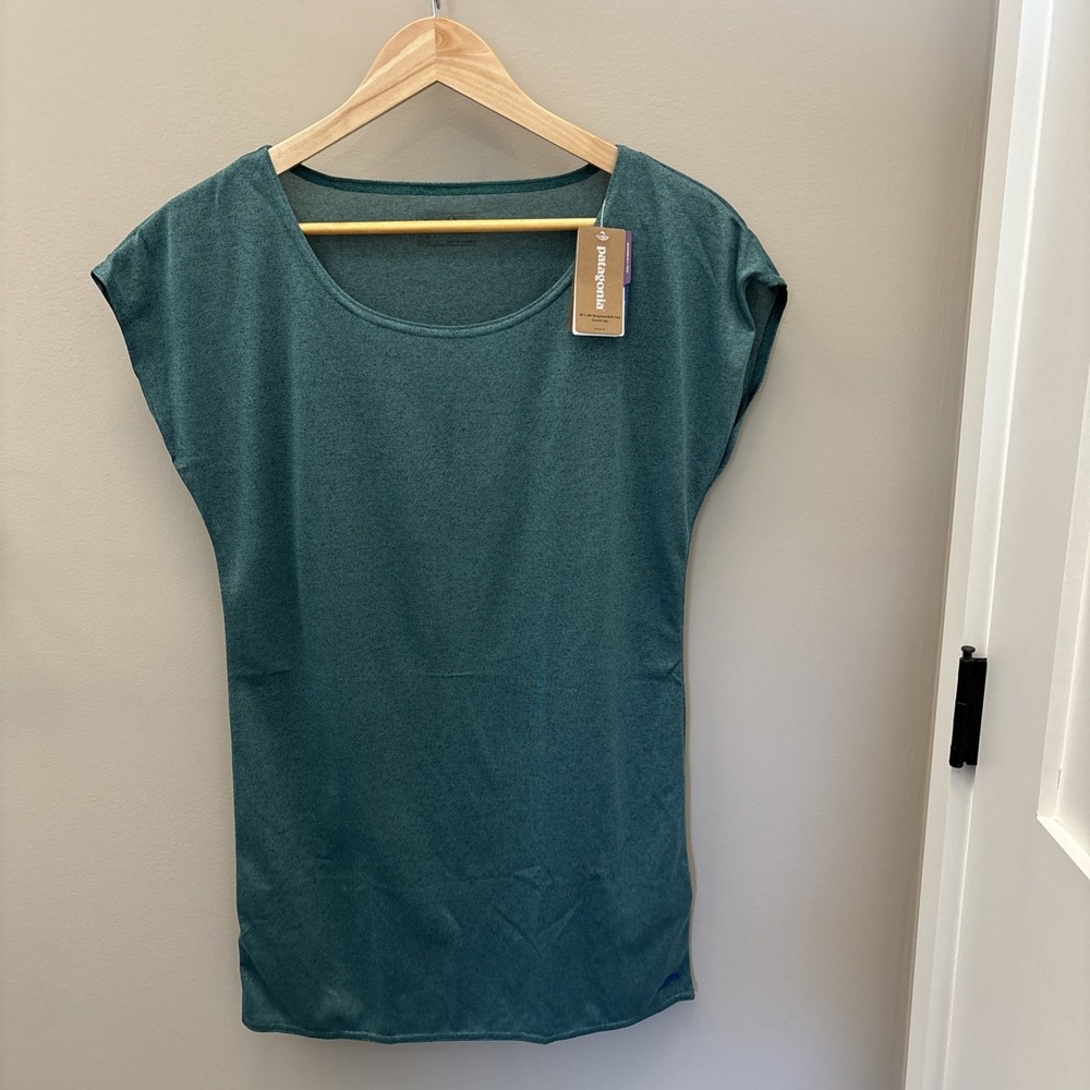 Patagonia Responsibili-Tee Cover Up Women's Large Green Lightweight XS